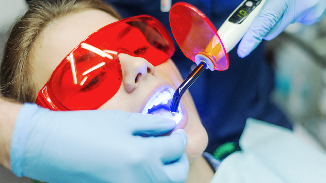 Отбеливание лечение зубов отбеливание зубов zoom цена дантистофф