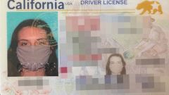 Американка получила права с фото в защитной маске