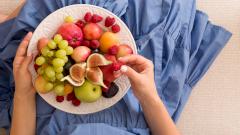 Женщина месяц питалась только фруктами, и у нее начались странные побочные эффекты