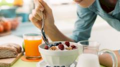 Исследование: замена молока йогуртом или кефиром снижает риск болезней сердца у женщин