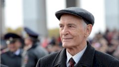 Стало известно, как врачи пытались спасти Василия Ланового