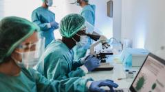 Российский врач рассказал об опасности нового штамма коронавируса