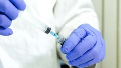 Третья российская вакцина от коронавируса выходит на клинические испытания