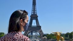 Опубликован наглядный график смертности во Франции за последние годы