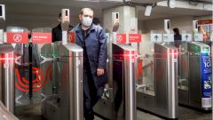 Стало известно, когда в Москве ждут появления британского штамма COVID-19