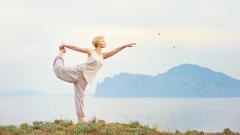 Как оставаться активной и здоровой в любом возрасте: советы акушера-гинеколога