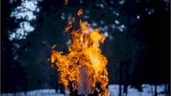 Медики в Москве спасли мужчину, на котором сгорели штаны