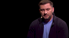 Марк Бартон