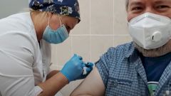 Медицинский блогер Алексей Водовозов рассказал, как чувствует себя после прививки от коронавируса