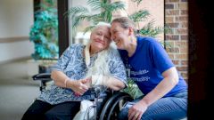 Сёстры, потерявшие друг друга более полувека назад, воссоединились благодаря коронавирусу