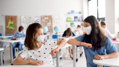 Коронавирус у детей. Пора ли закрывать школы?