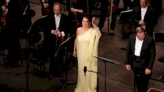 Анна Нетребко госпитализирована с коронавирусом