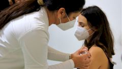 В Италии переболевших COVID-19 привьют одной дозой вакцины