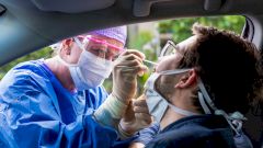 В США назвали вариант коронавируса «Дельта» «фактически новым вирусом»