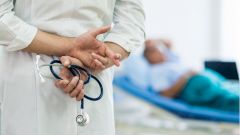 Врач рассказал о самых популярных схемах развода пациентов на деньги