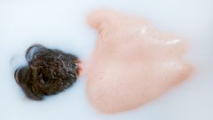 Кожа человека: почему она потеет, краснеет и защищает