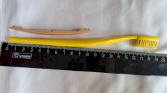 Врачи достали из желудка пациента зубную щетку, дверную ручку и дужки от очков