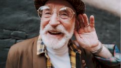 Ученые выяснили, почему через два уха люди слышат только один звук