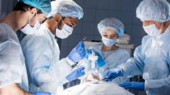 Не долечила насморк: российские хирурги спасли женщину с флегмоной лица