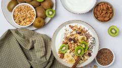 Хирург-гастроэнтеролог перечислил четыре продукта, помогающих при проблемах со стулом