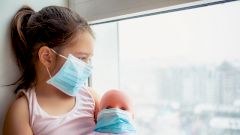 Ученые: COVID-19 со временем может стать детской болезнью