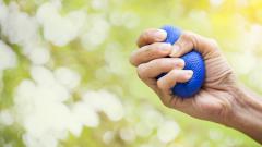 Упражнения для рук при артрите