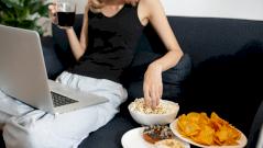 Какие продукты вызывают приступы переедания — исследование