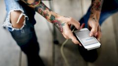 Безопасно ли делать МРТ с татуировками?