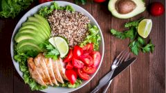 Диетолог назвала альтернативы подсчету калорий при похудении