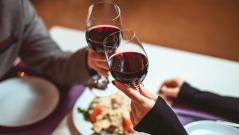 Один бокал вина в день повышает риск инсульта на 20%