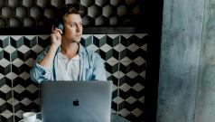 Частое использование наушников с шумоподавлением вредно для мозга