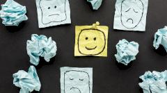 Ученые объяснили, как распознать фальшивую улыбку