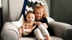 Педиатр назвала неочевидные опасности, подстерегающие маленьких детей дома