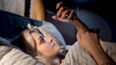 Чрезмерное увлечение смартфонами связали с нарушением сна и депрессией