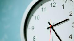 Почему некоторые часто опаздывают: разбираем понятие временнОй слепоты