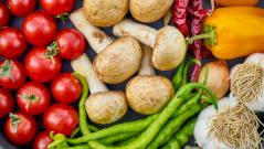 7 антивозрастных продуктов, помогающих сохранить молодость кожи