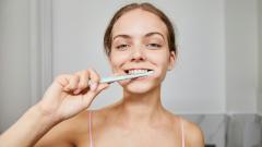Как правильно чистить зубы, и сделать процесс приятнее