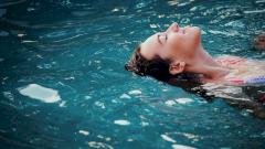 Вода помогает похудеть: выяснилось, сколько килограмм можно скинуть на аквааэробике