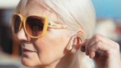 Использование слуховых аппаратов замедляет развитие деменции