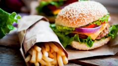 Около 50 человек заразились кишечной палочкой, перекусив бургерами из McDonald's