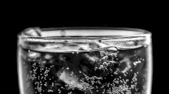 Открыто неожиданное свойство газировки