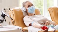 Переливание плазмы крови оказалось неэффективным для лечения COVID-19