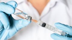 Ученый объяснил, почему вакцина от лихорадки денге не защитит от коронавируса