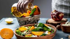 Орехи, вино и оливковое масло: диета, которая может спасти вашу память