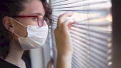 Стало известно, как долго пациенты с COVID-19 остаются заразными