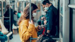 В Москве усилили контроль за ношением масок и перчаток