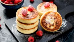 Диетолог поделилась рецептом идеальных сырников