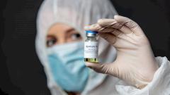 Глава Центра Гамалеи: «Спутник V» не нуждается в модификации под «Омикрон»