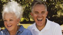 Как ухаживать за зубами после 50