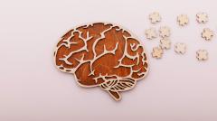 Неврологи нашли возможную связь между ковидом и болезнью Альцгеймера